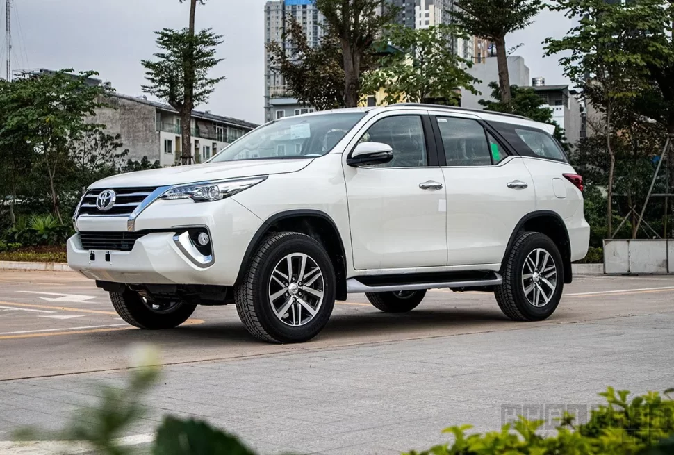 Xe 7 chỗ Quảng Trị đời mới phục vụ du khách