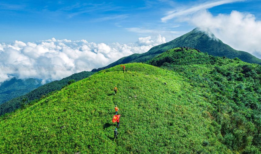 Chinh phục “nóc nhà” Quảng Trị