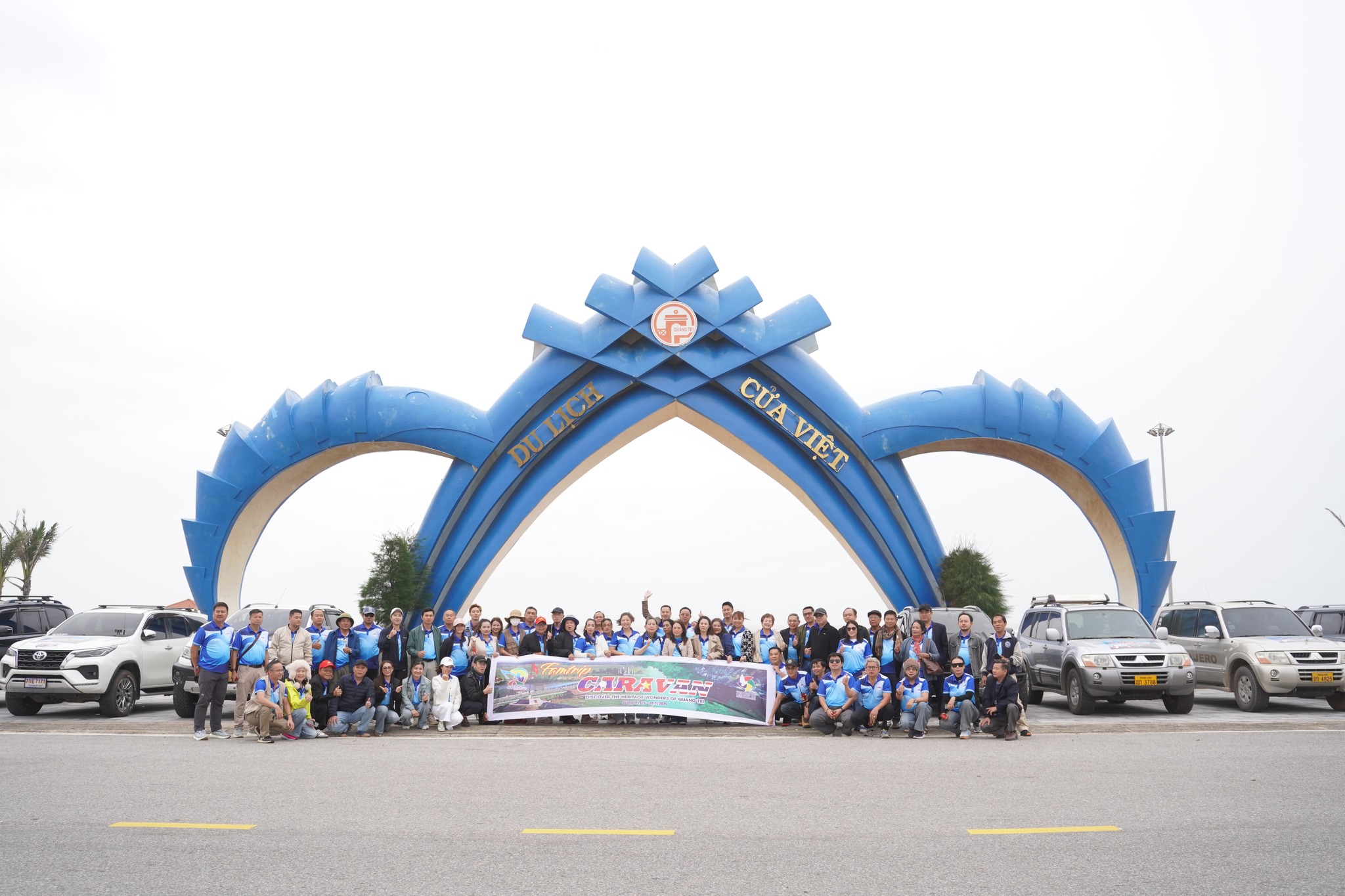 Đoàn Caravan Quảng Trị checkin bến cửa Việt