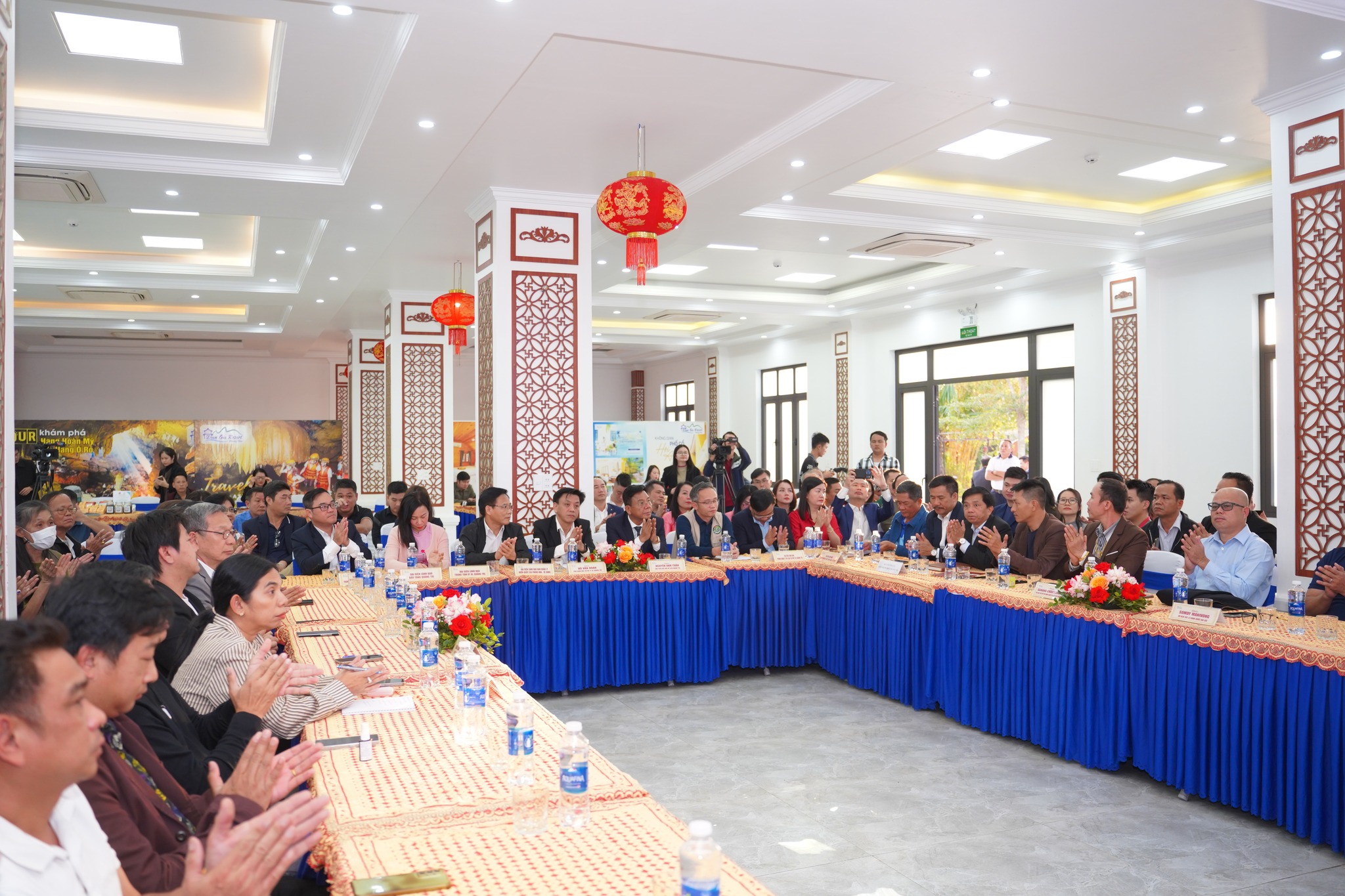 Hội thảo về du lịch